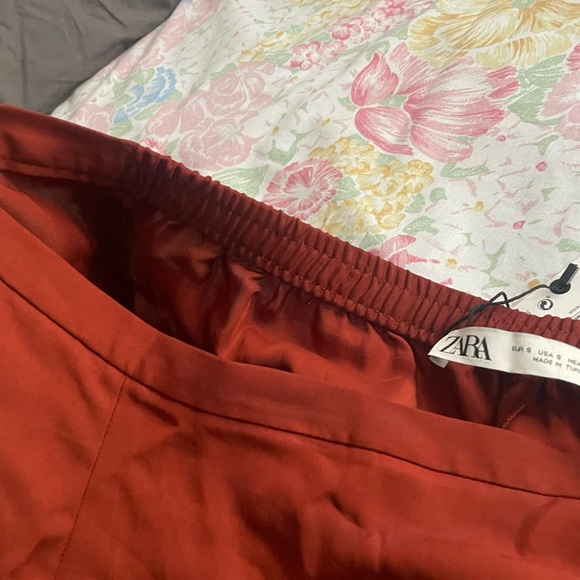 Wide Flowy pants from Zara - BNWT - Picture 3 of 5